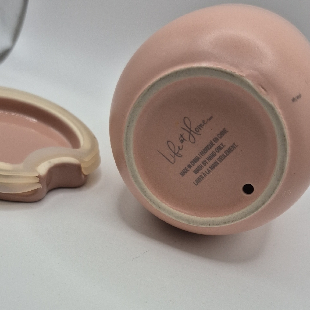 Pink Ceramic Mug with Lid - Picture 4 of 6